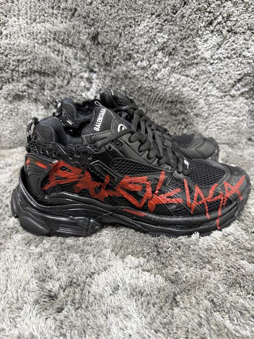Balenciaga Runner Graffiti Black/Red