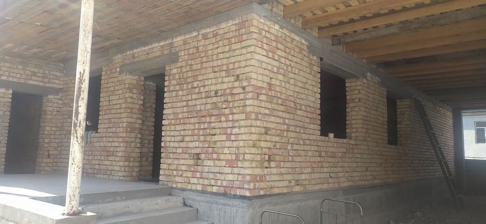 Уй сотилади карапчида мачит оркасида