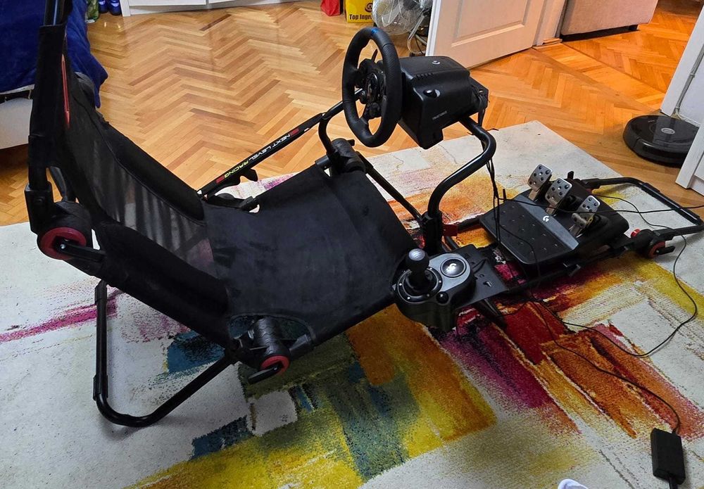 Scaun Racing FGT Lite + G923 + Schimbator Logitech - Puțin Folosit