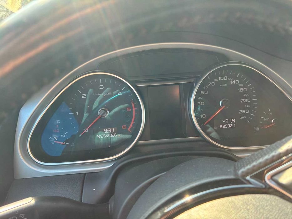 Джип Audi Q7 S line