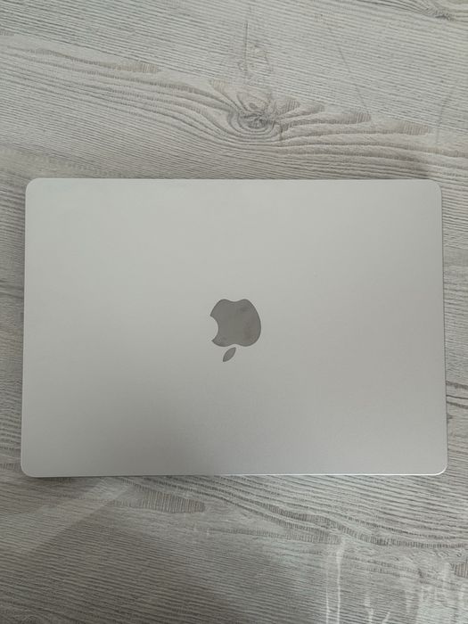 MacBook Air M2 13.6 / 8GB / 512GB SSD / Silver