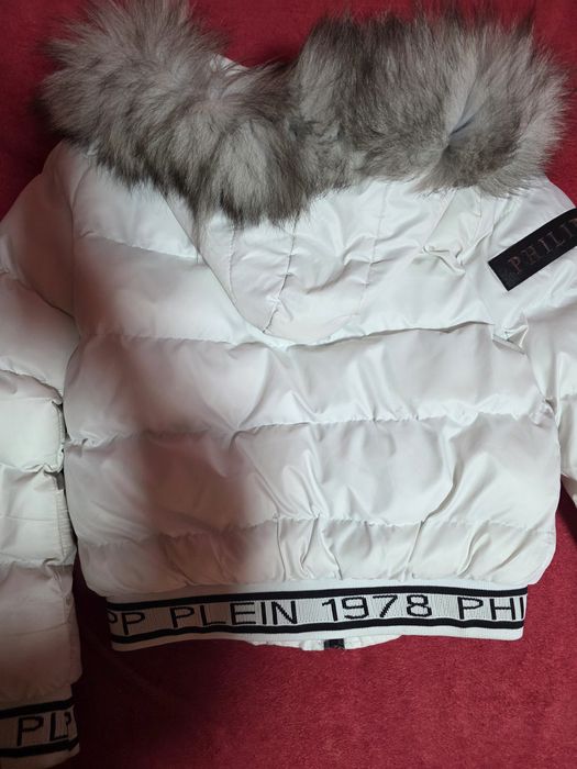 Geacä damä cu puf s