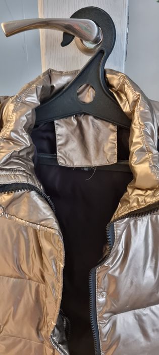 Продам зимний пуховик на девочку