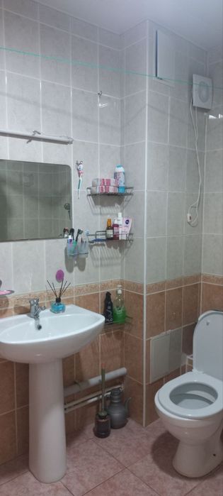 продам квартиру на 8 квартале в хорошем месте