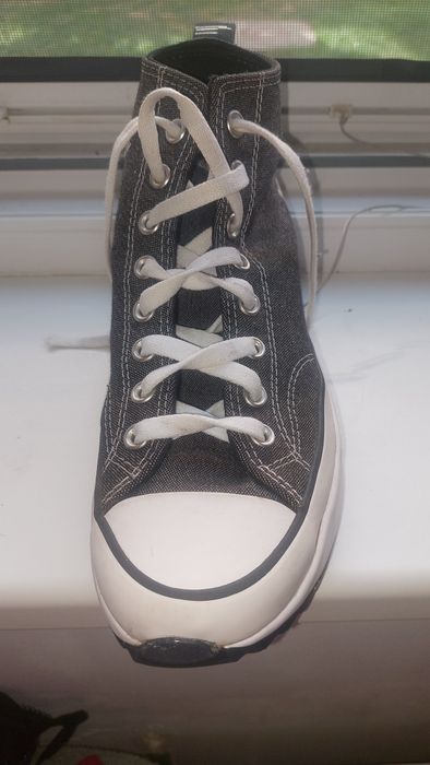 Converse dama , culoare gri, stare foarte bună, nr 40