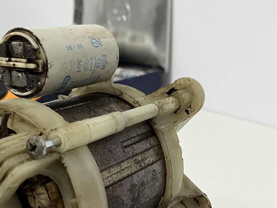 Motor electric 230V – pentru piese