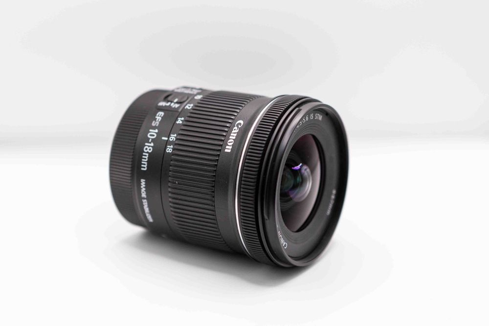 Canon 10-18mm EF-S obiectiv