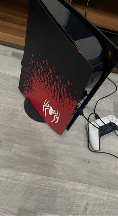 Sony PlayStation 5 - 825GB - Disc Edition - Spider-Man 2 Limited Edition