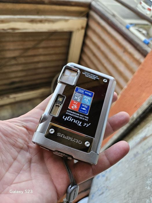 Цифровой фотоаппарат Olympus