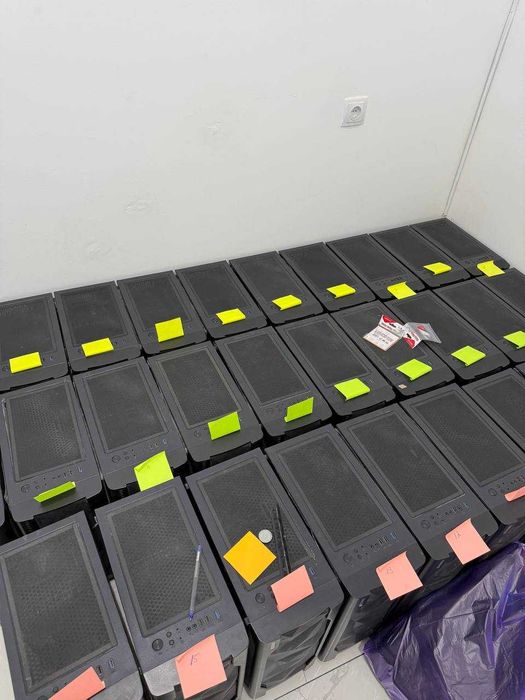 SROCHNA 13 ta kompyuter sotiladi.