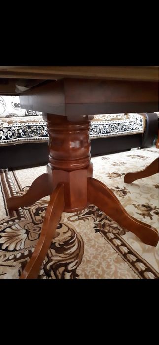 Продам стол и стулья