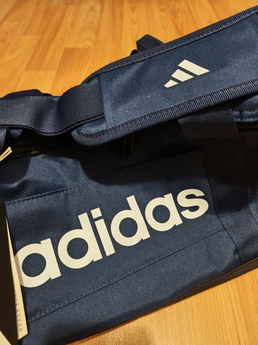 Geanta sport Adidas Linear Small, 25 litri, 20x45x23, albastru