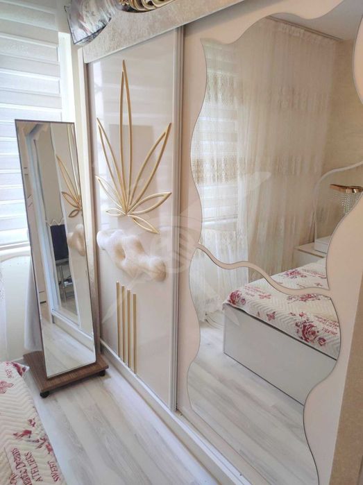 Продава се Тристаен апартамент в Пловдив, Кършияка - 94 кв.м за 1915 €/кв.м - Снимка #2