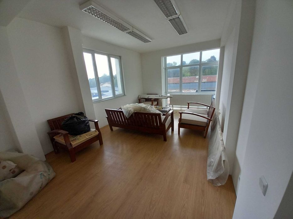 Дава се под наем Промишлена сграда в Разград, Бели Лом - 2765 кв.м за 5000 € - Снимка #6