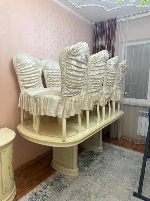 Стол+уголок+ камод+ горка