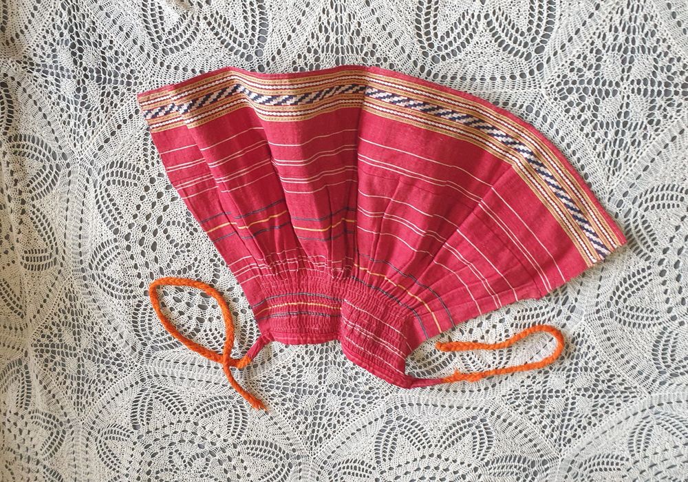 Автентични детски- кърлянка и престилка от Хърцайска носия.