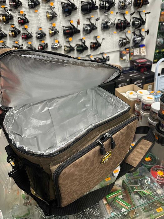 Термо чанта с комплект за хранене Delphin Area