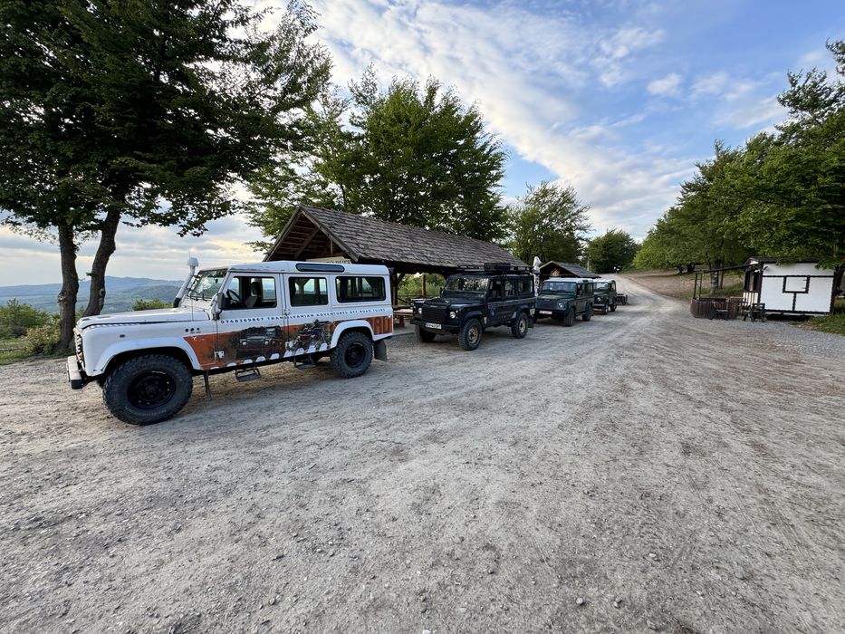 Inchiriez microbuz 9 persoane