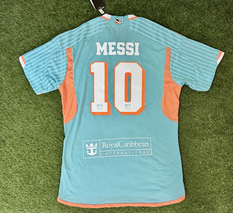Тениска на Интер Маями с Лео Меси