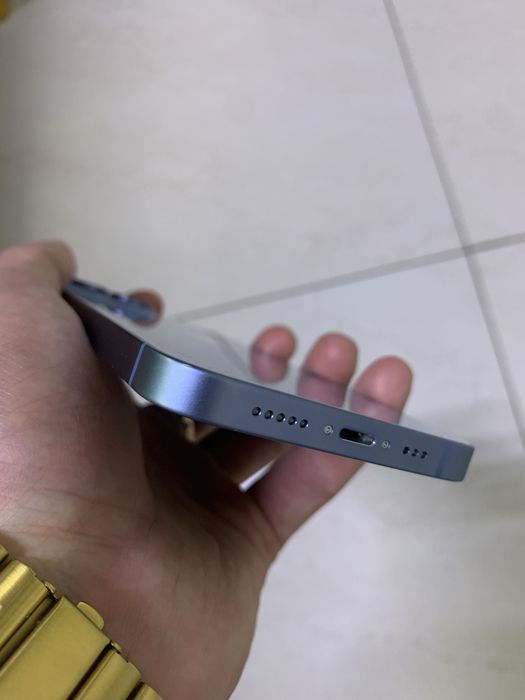 Продам айфон14 не разбирался