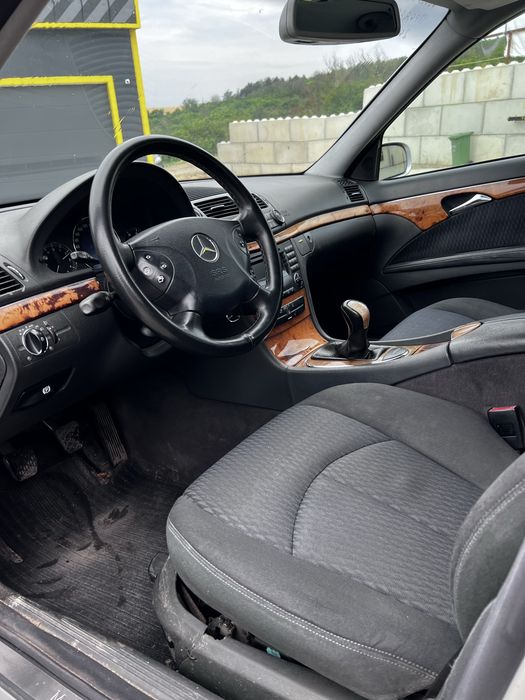 Mercedes Benz E 220