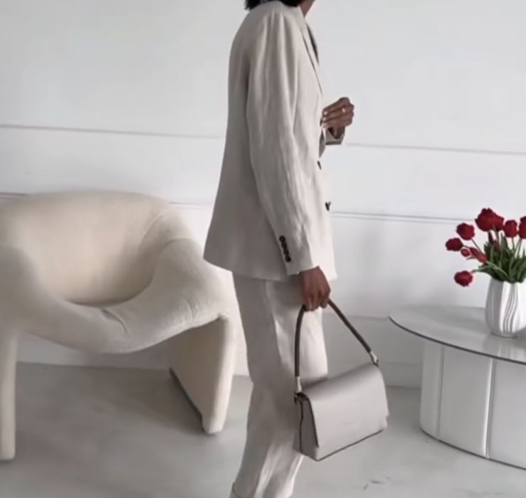 Костюм изо льна