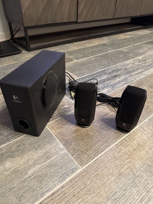 Boxe Logitech S220