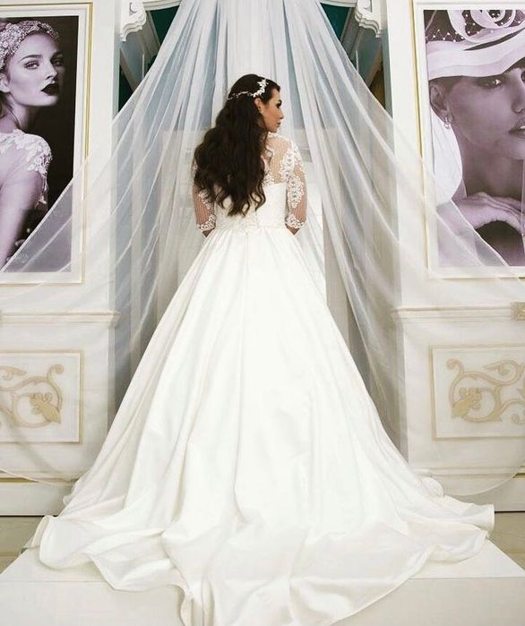 Свадебное платье