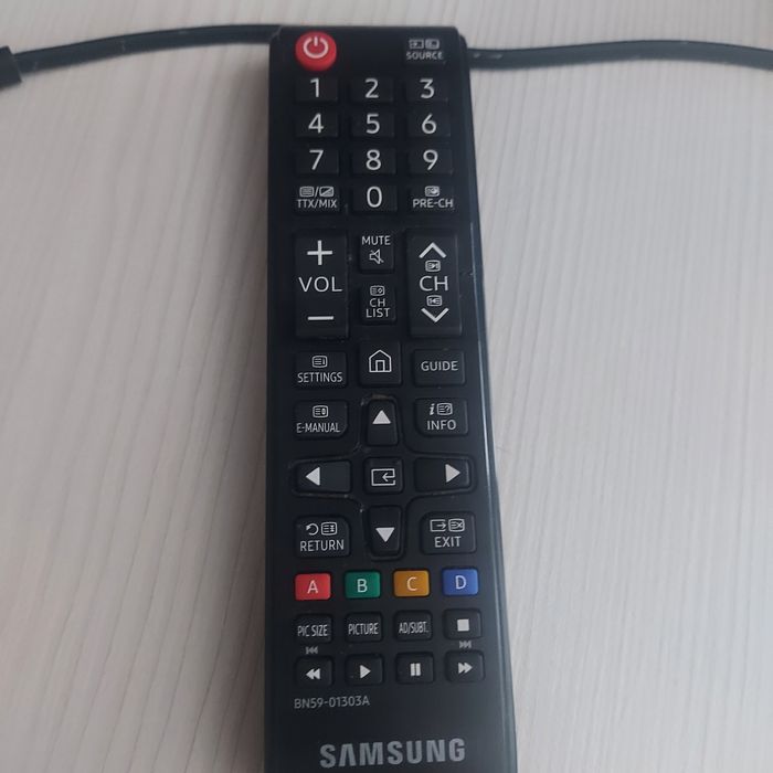 Телевизор и колонка