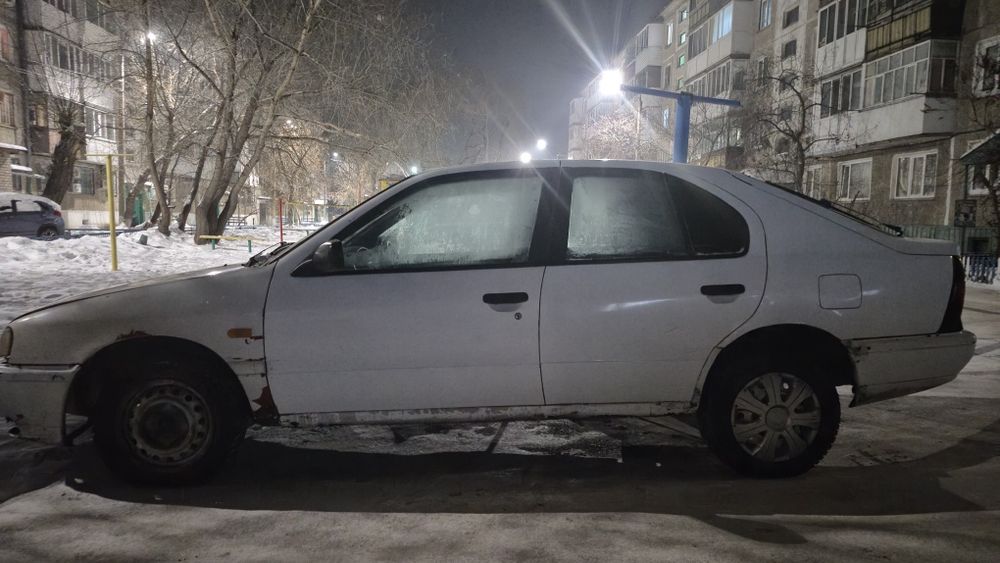 Nissan Primera P10