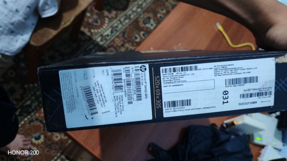 Igravoy noutbuk sotiladi srochna