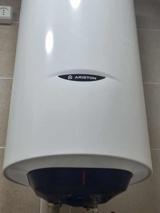 Бойлер Аристон продаю