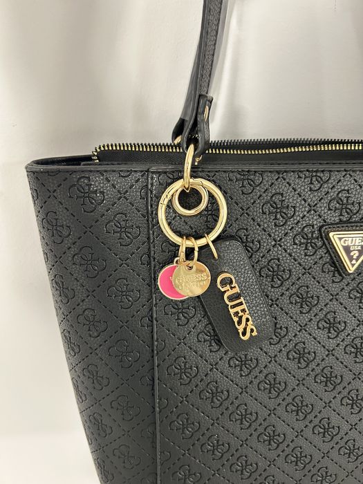 Geanta de umar Guess