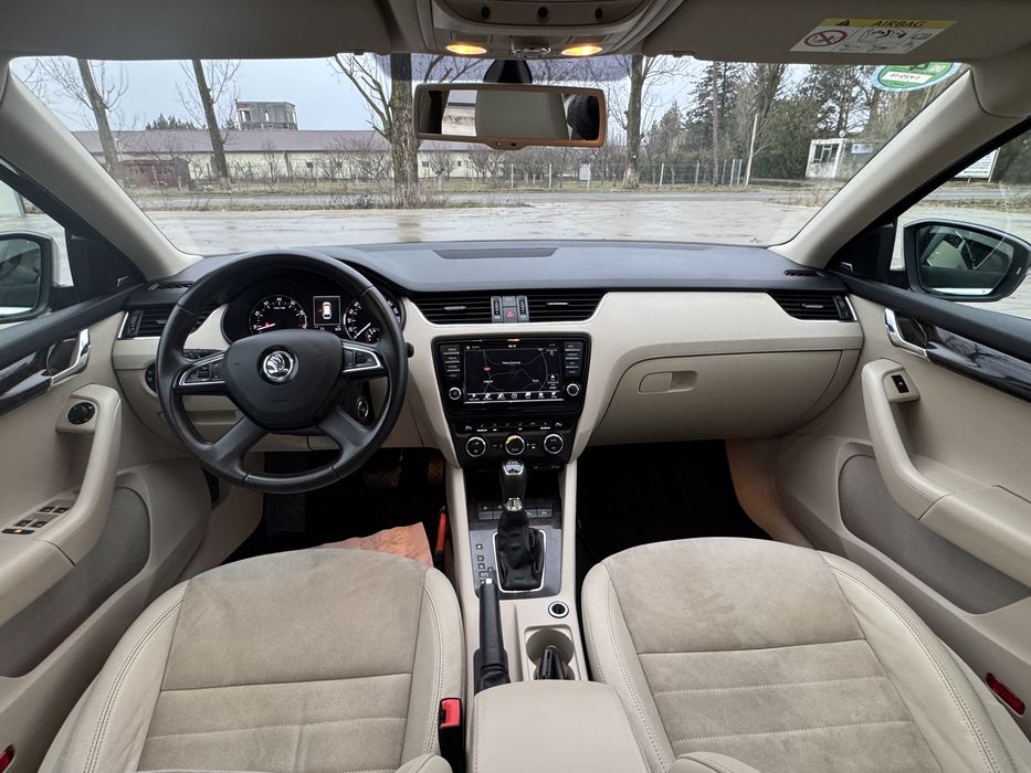 Skoda Octavia Automat/pano/xenon/led/keyless/piele/memorii/rate/garant