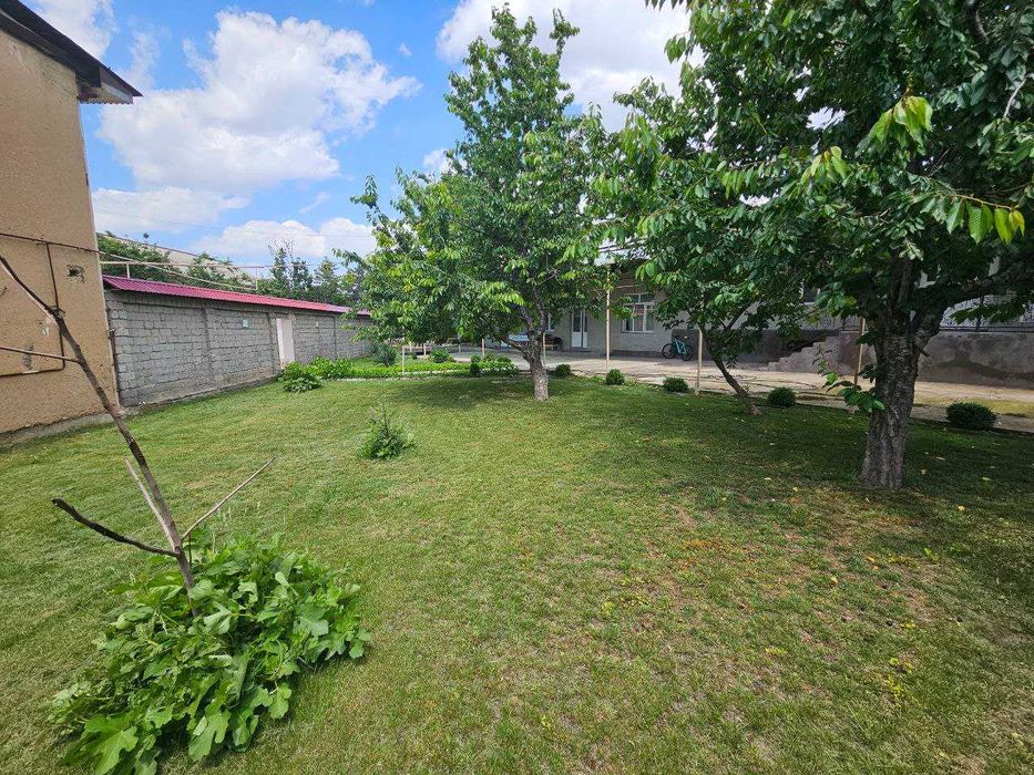 Феруза массив\ор-тир Ялонгоч-Ота masjid\7.5-сот.uchastok\сотилади.