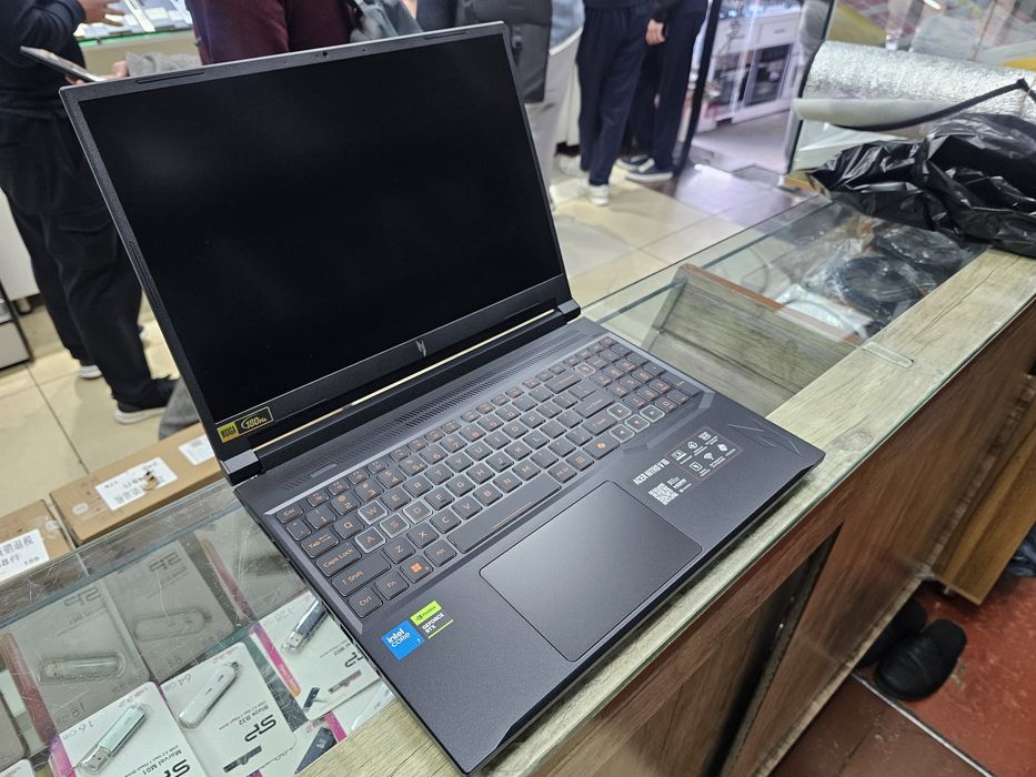 Open BOX Acer Nitro V16 Core 7 240H + RTX5060