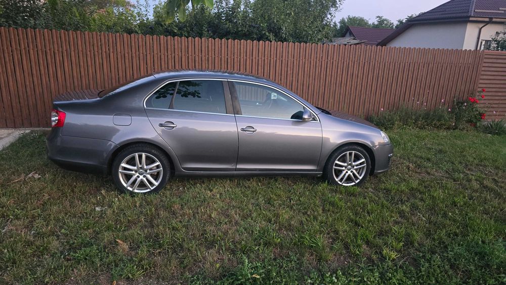Masina auto vw jetta