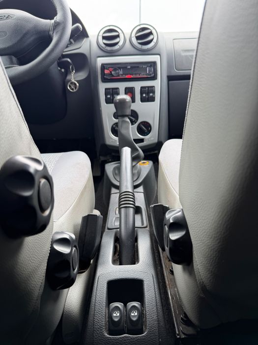Vând Logan 1.5 Dci / 227 km / Ac și Abs