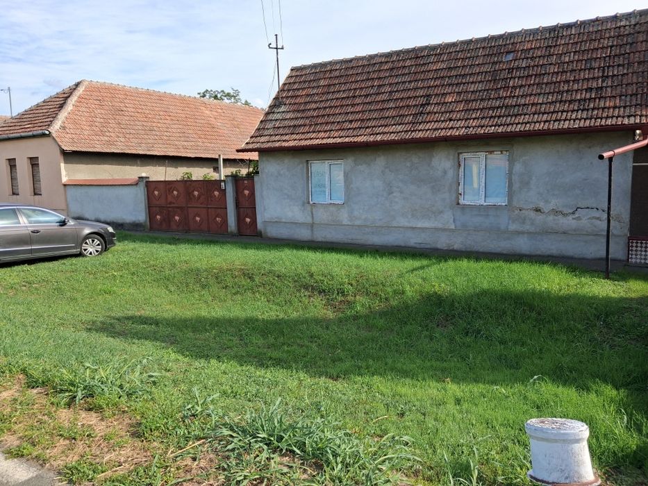 Vănd casă Iratoșu