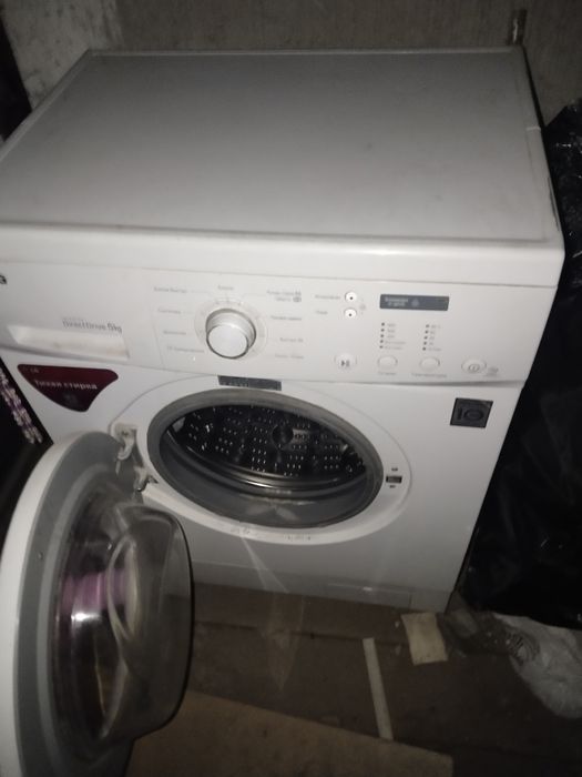 Продам стиральную машинку LG.