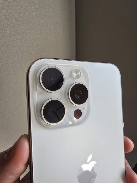 Iphobe 15 pro max 256