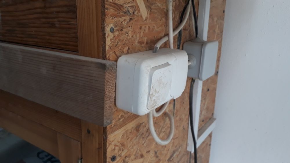 Брудер для цеплят