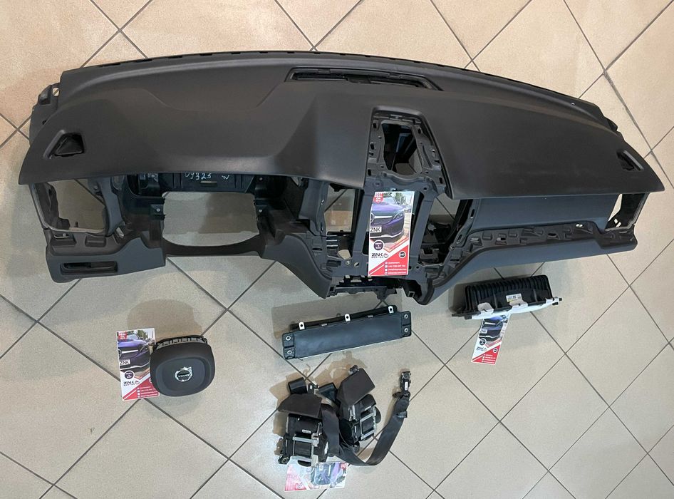 Volvo XC60 II plansa bord  kit airbag volan pasager genunchi - centuri