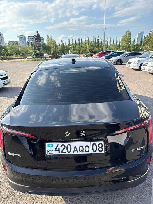 Аренда ХОНЧИ 17 000 тг Hongqi авто можно под такси