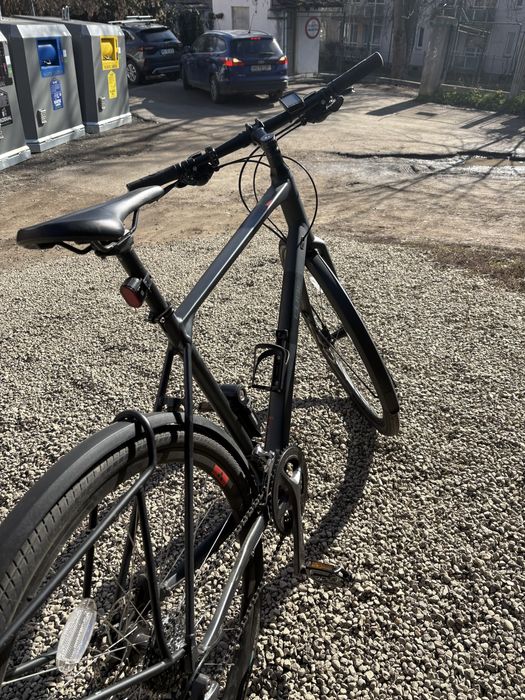 Vând bicicletă Cube Trekking 28”