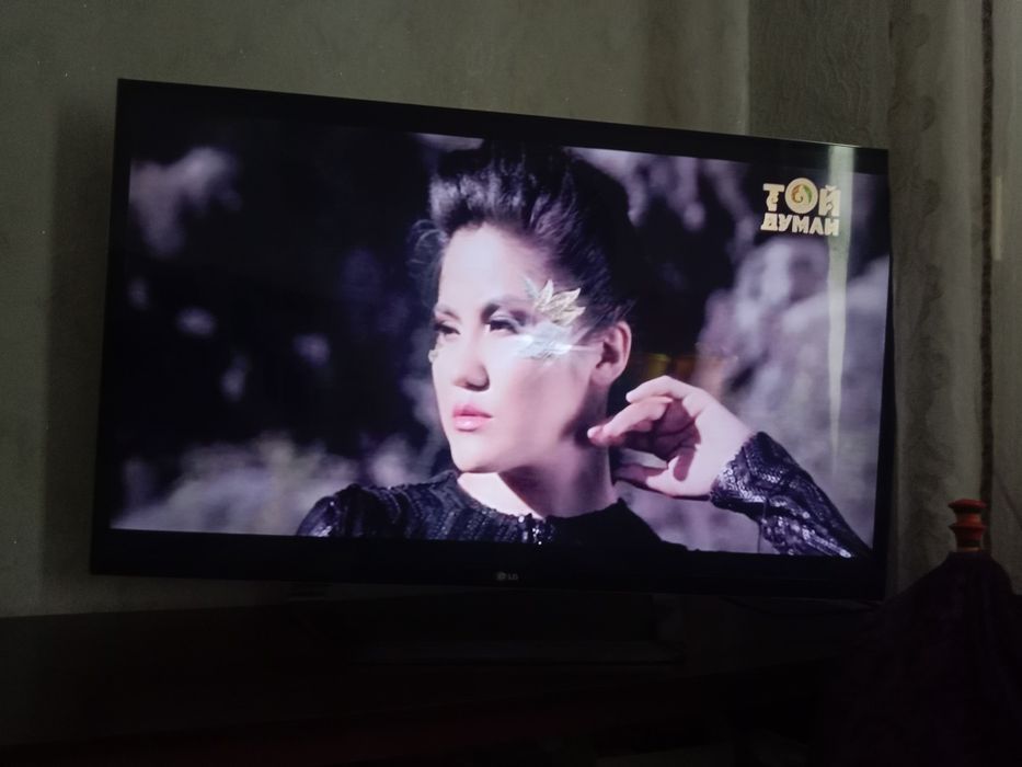 Телевизор сатам LG 60000