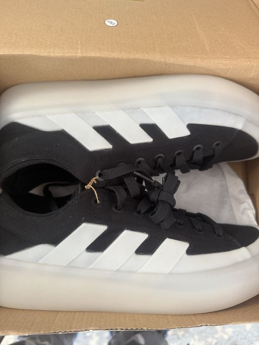 Маратонки adidas