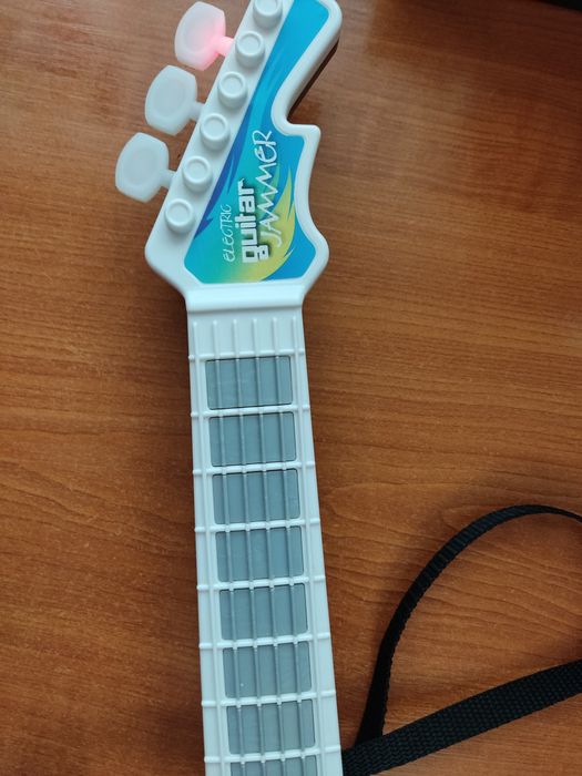 Chitară jucărie pentru copii