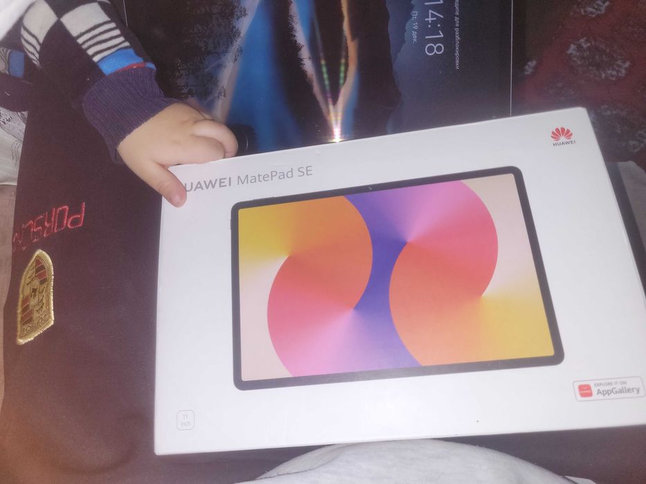 Планшет  HUAWEI  model AG56-W09