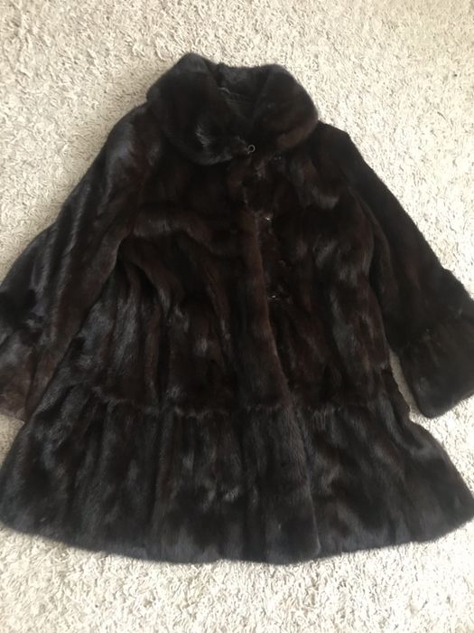 Продам шубу норковую